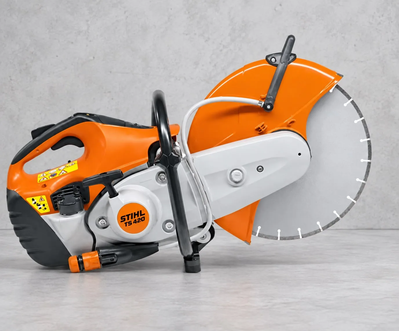 Location de découpeuse thermique STIHL TS 420 à disque diamant en Haute-Savoie